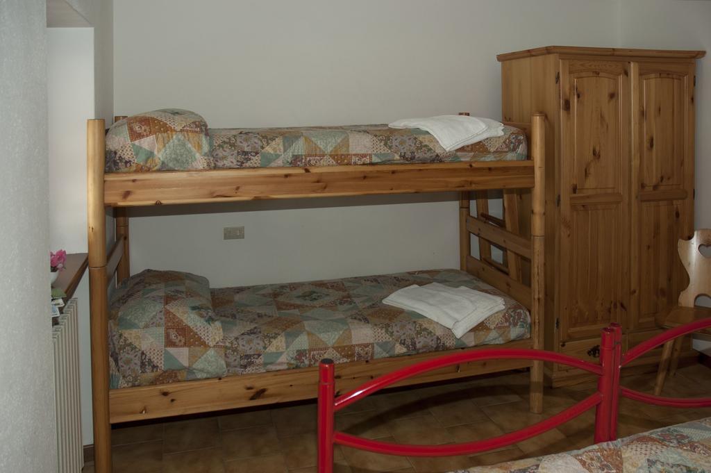 Casa Vacanze Ca' De Val Campodolcino Pokój zdjęcie