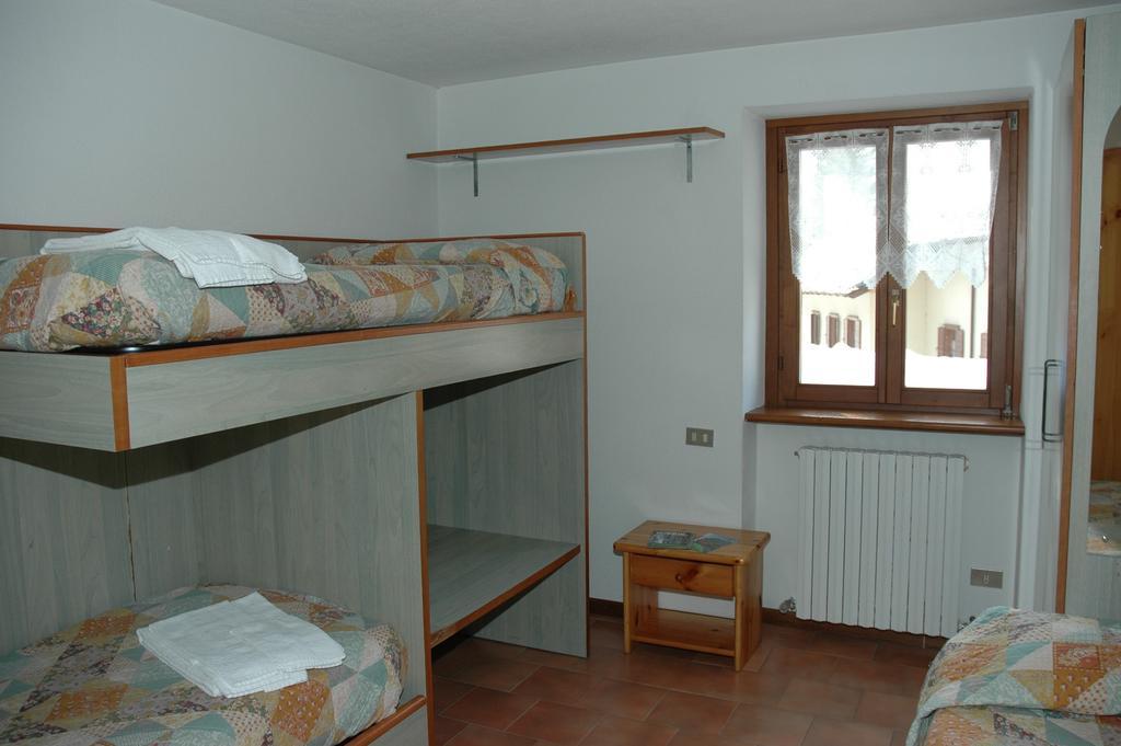Casa Vacanze Ca' De Val Campodolcino Pokój zdjęcie