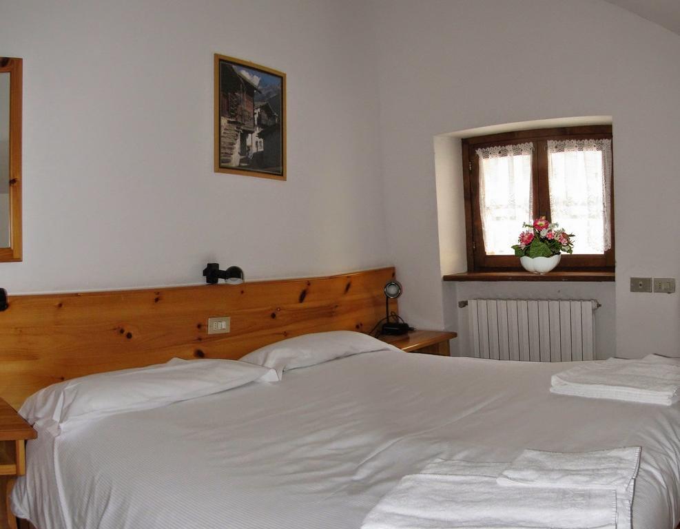 Casa Vacanze Ca' De Val Campodolcino Pokój zdjęcie