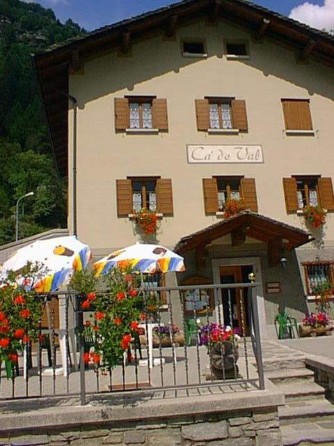 Casa Vacanze Ca' De Val Campodolcino Zewnętrze zdjęcie